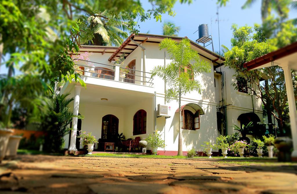 Holiday Nest Bed & Breakfast Wadduwa Exterior foto